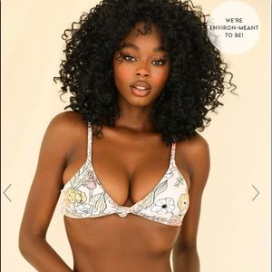 NWT Dippin Daisy’s reversible Zen top